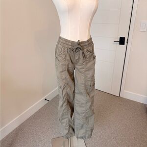 Casual Cargo Pants in Green Fatigue